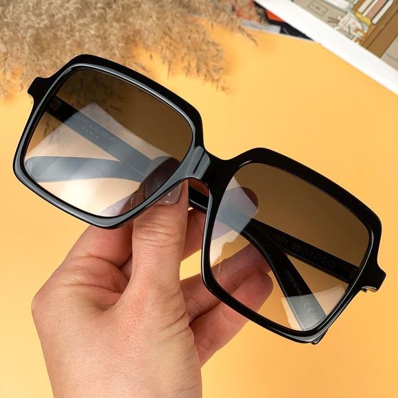 Saint Laurent SL174 001 Sunglasses Black Grey Square Gradient Oversized Women main image 7